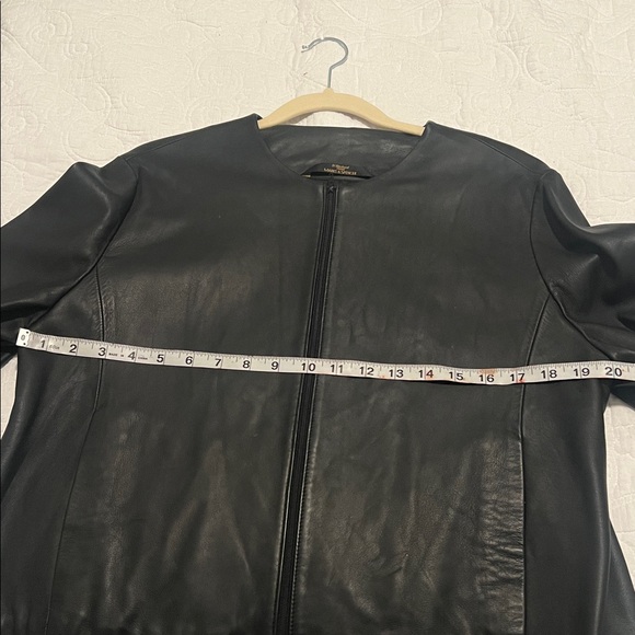 Leather jacket - Picture 5 of 7